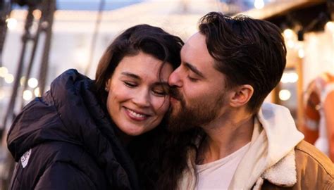 maryam razavi puoliso|Maryam Razavin ja Leo Stillmanin esikoinen syntyi.